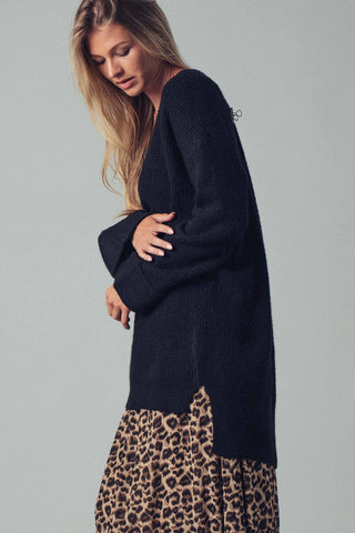 Oversized Knit V-Neck Sweater Tunic Top - Fitkitty Culture Athleisure Wear, Yoga Wear &  Women's Clothing