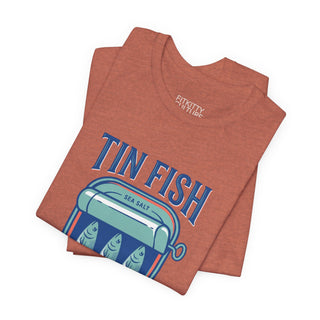 rust tee  with tin fish summer